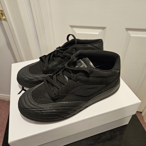 GIVENCHY Skate Nubuck Sneakers - Picture 3 of 8